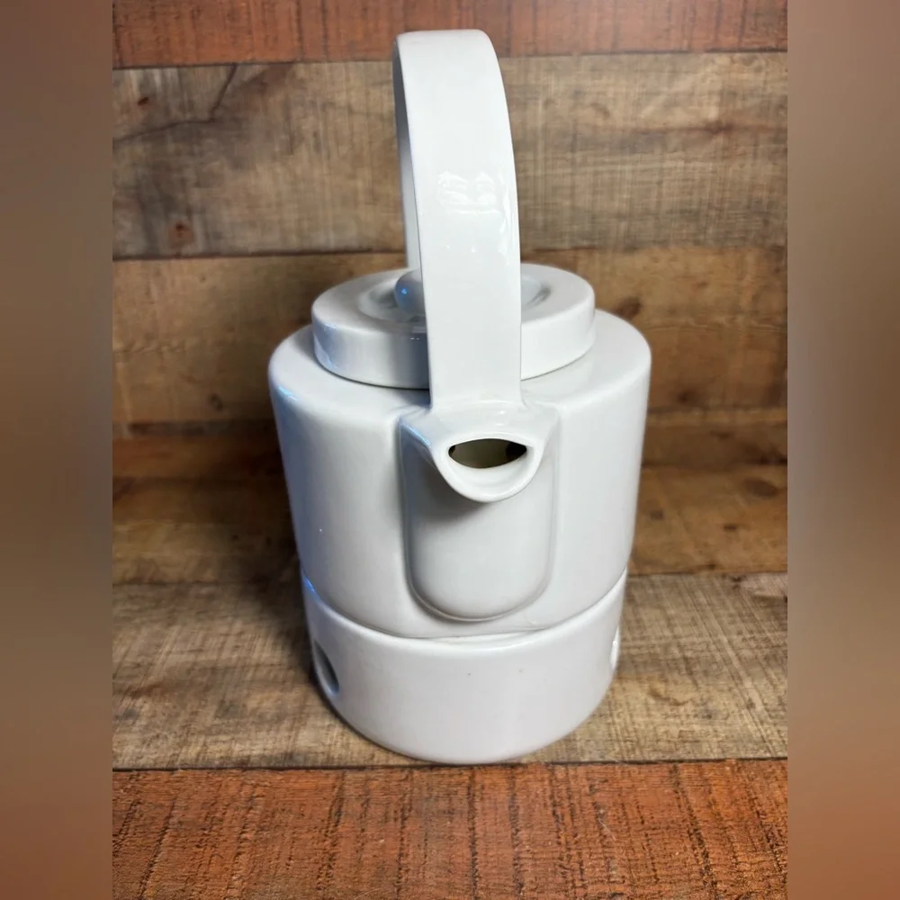 Cordon Bleu Crate& Barrel White Ceramic Teapot & Warmer Koen De Winter 1984